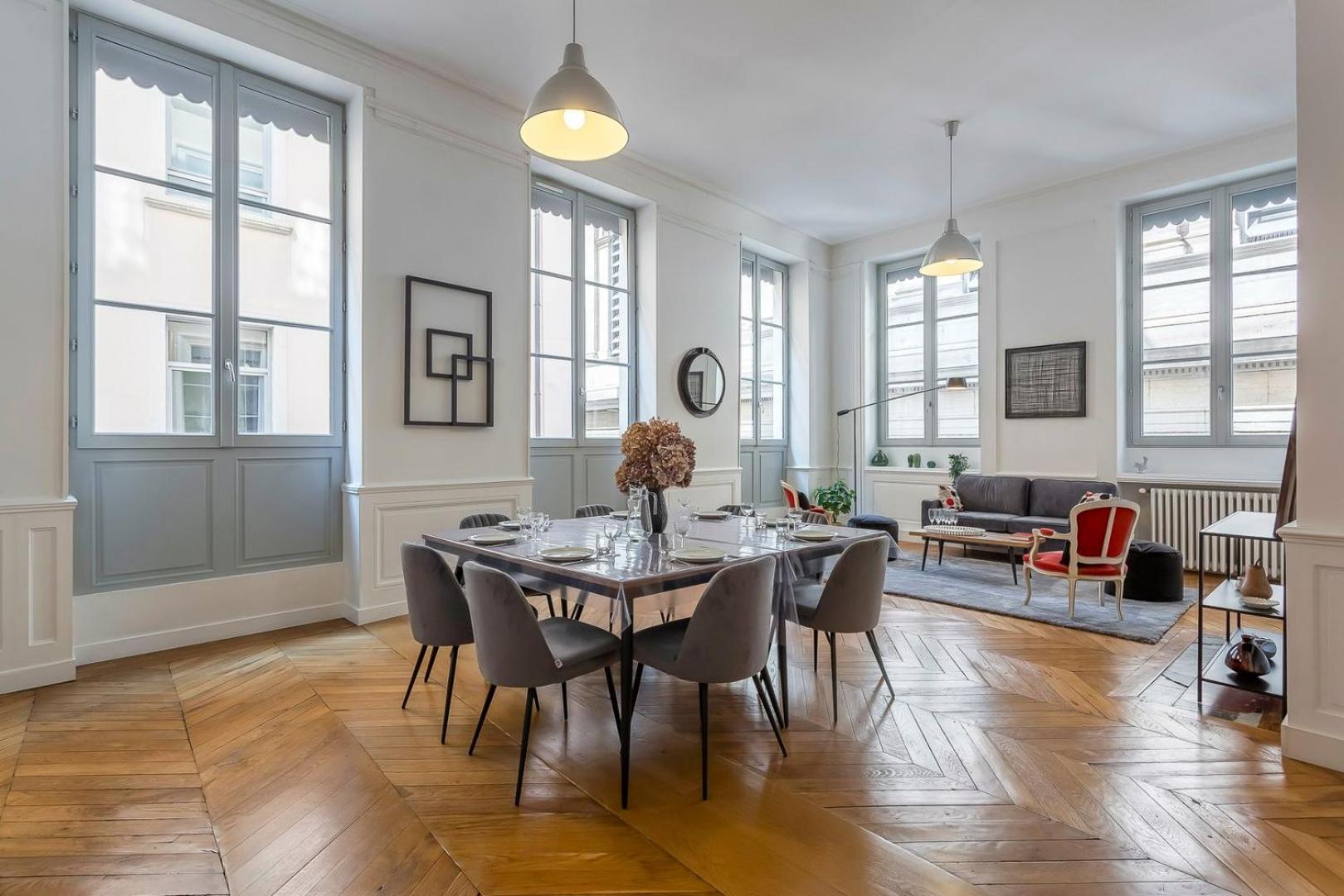 Charlie-Meublee Haut De Gamme-Duplex-260M2-Lyon 1 エクステリア 写真