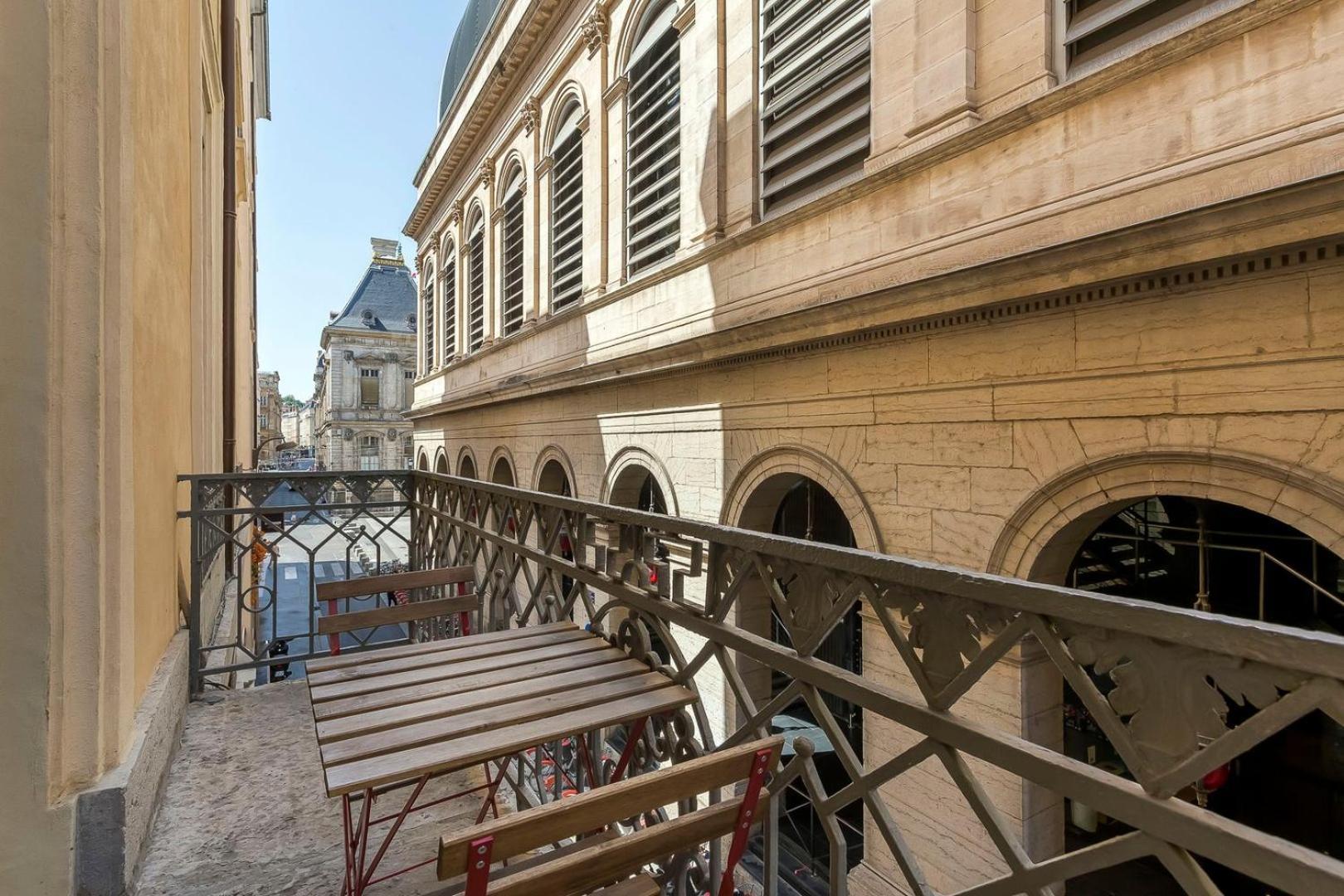 Charlie-Meublee Haut De Gamme-Duplex-260M2-Lyon 1 エクステリア 写真