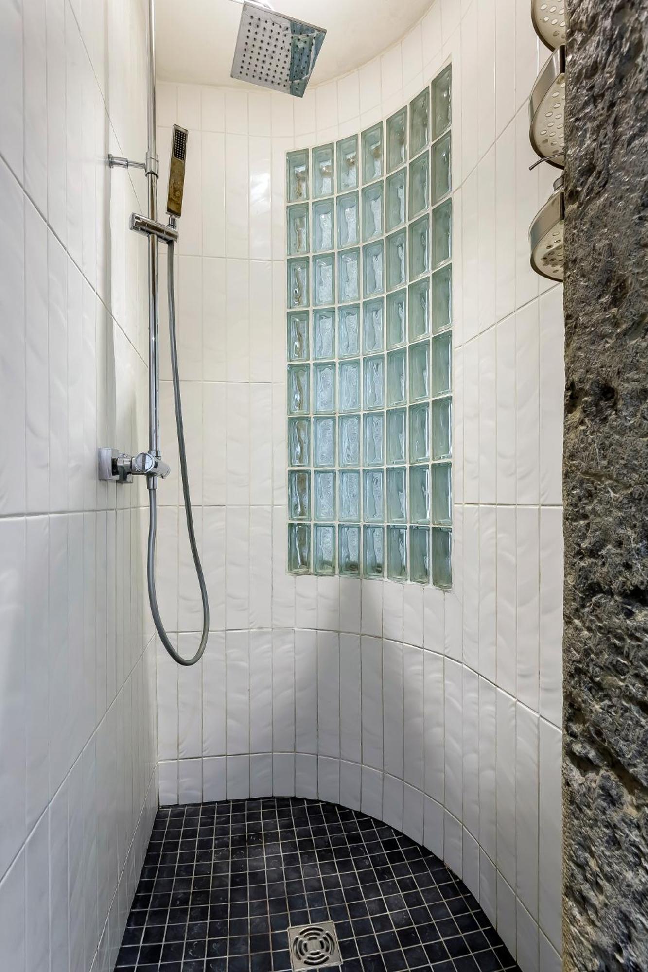 Charlie-Meublee Haut De Gamme-Duplex-260M2-Lyon 1 エクステリア 写真